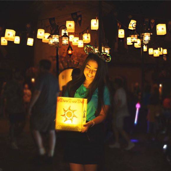 Meet your Posher, Faryaal - Picture 1 of 1